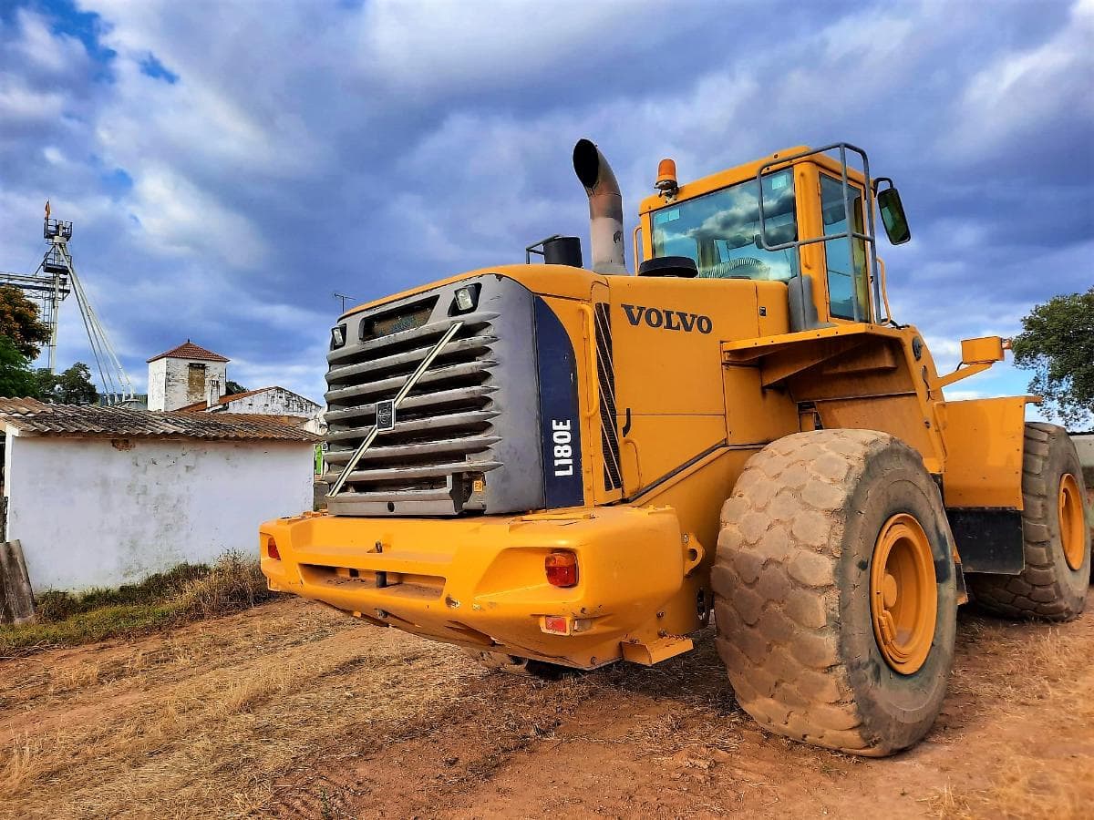 ESPANHA · Pala Volvo L180E — imagem 4