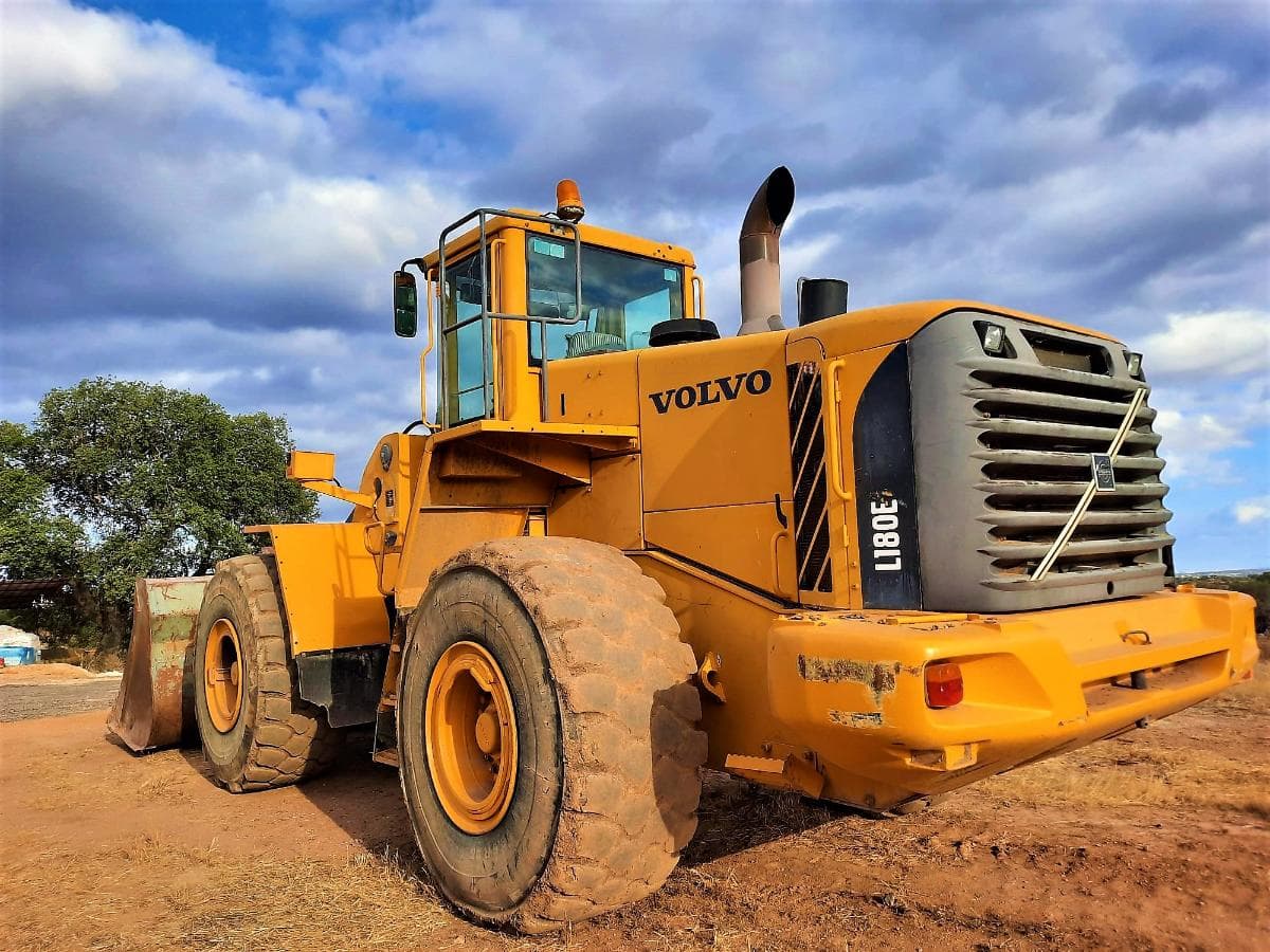 ESPANHA · Pala Volvo L180E — imagem 1