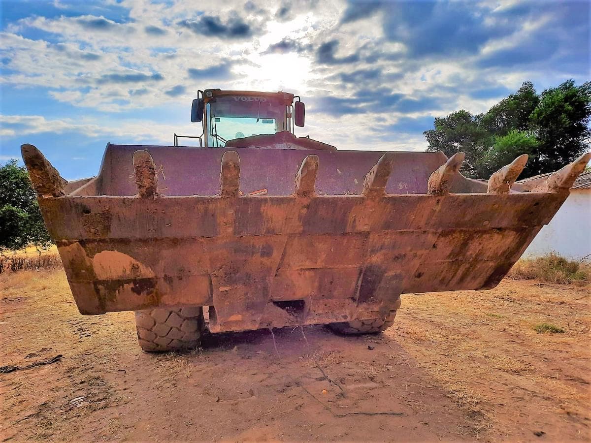 ESPANHA · Pala Volvo L180E — imagem 6