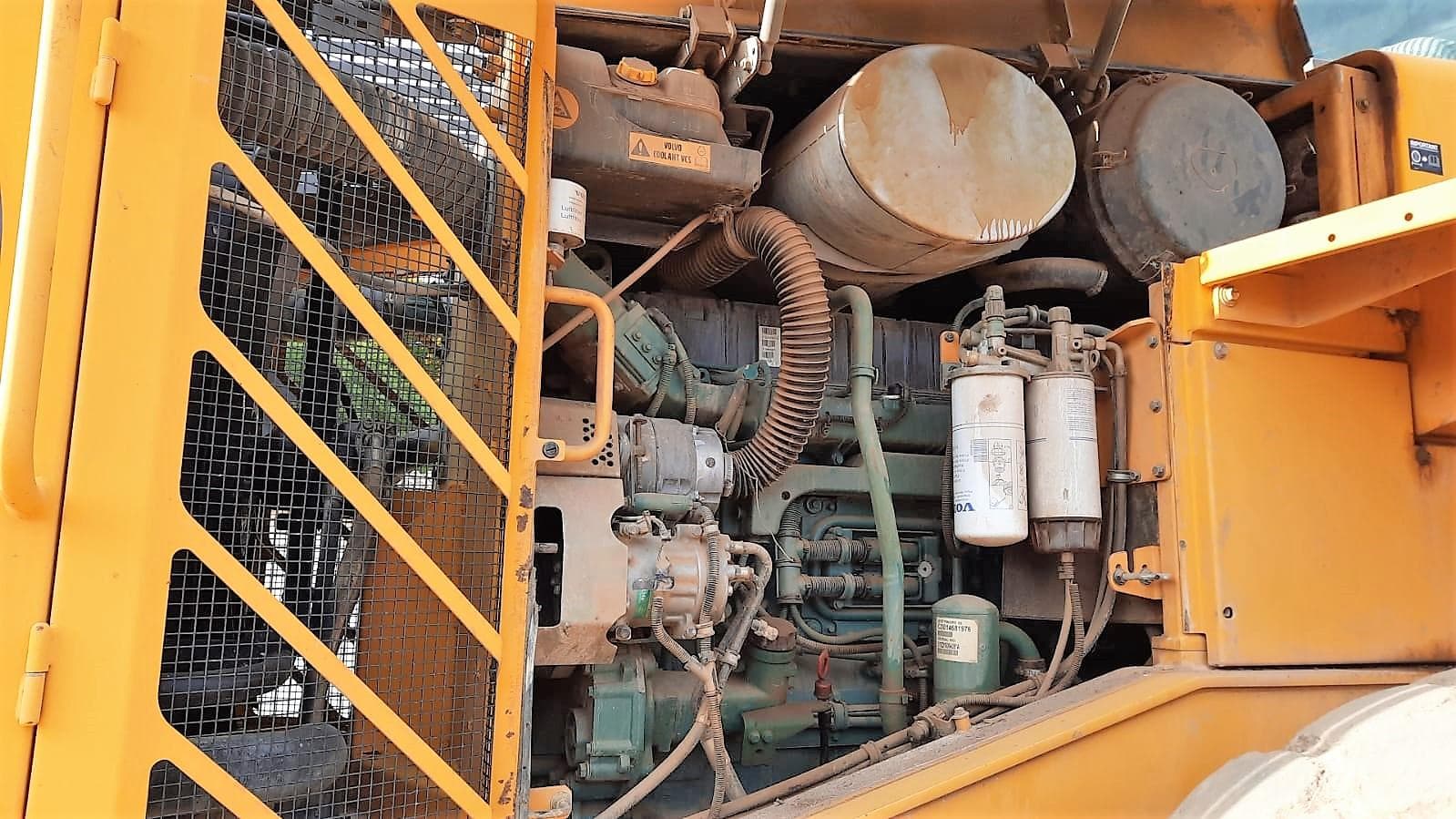 ESPANHA · Pala Volvo L180E — imagem 8