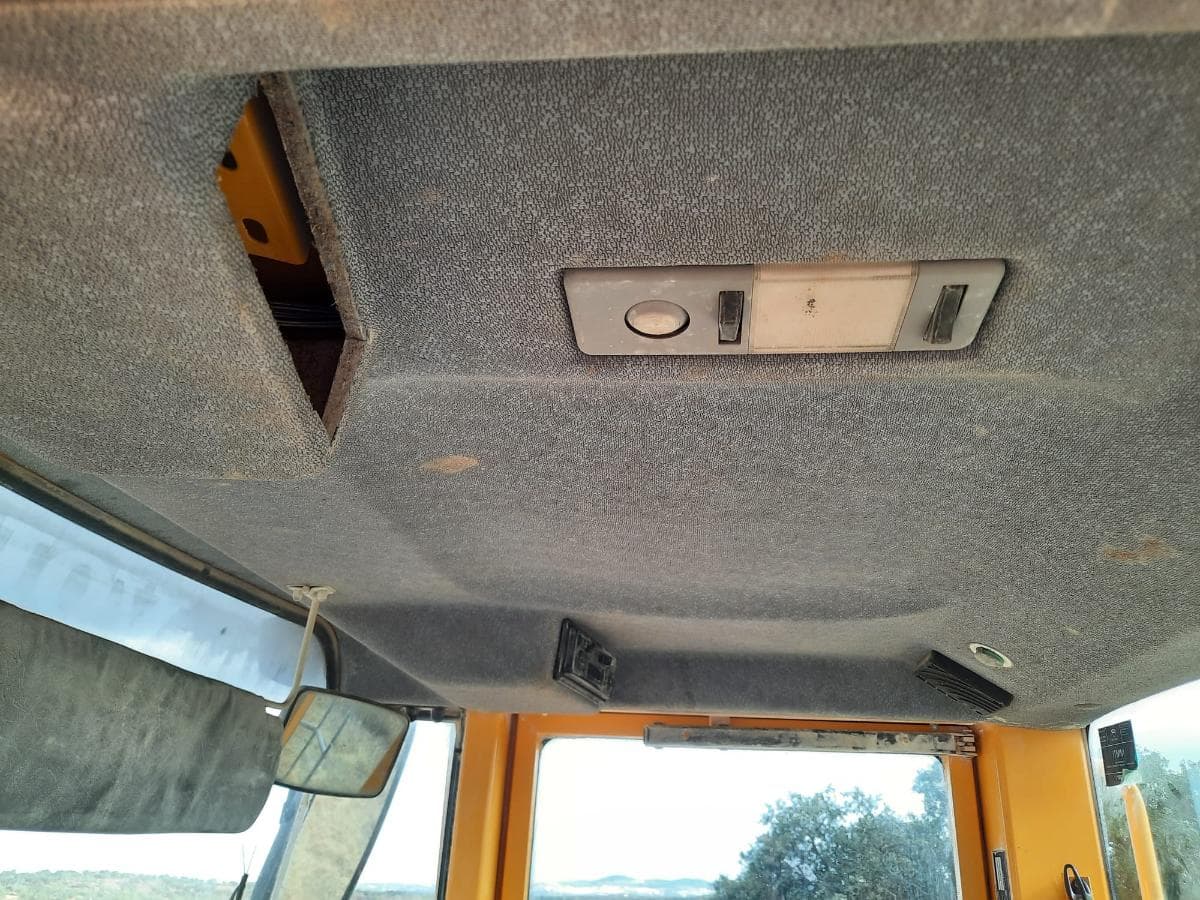 ESPANHA · Pala Volvo L180E — imagem 11