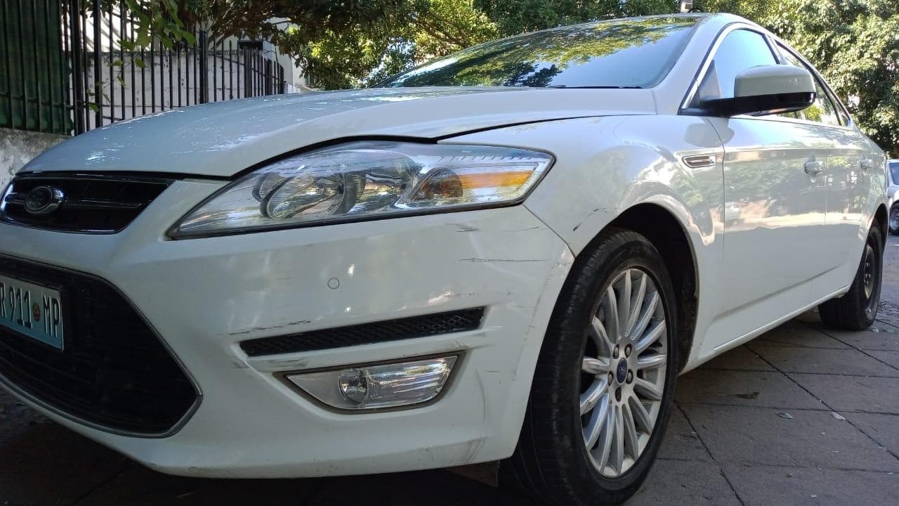 Ford Mondeo · — imagem 9