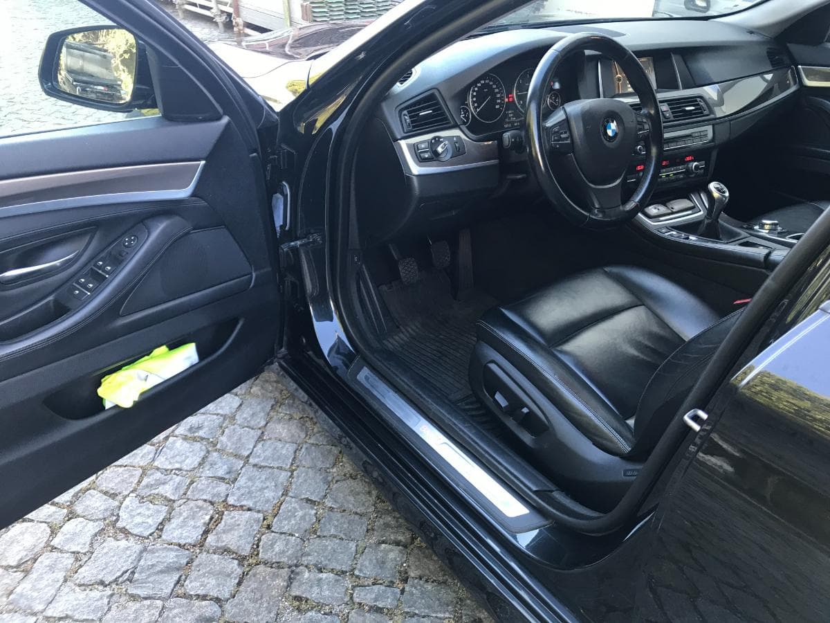 BMW 525D Touring · Ano 2013 — imagem 16