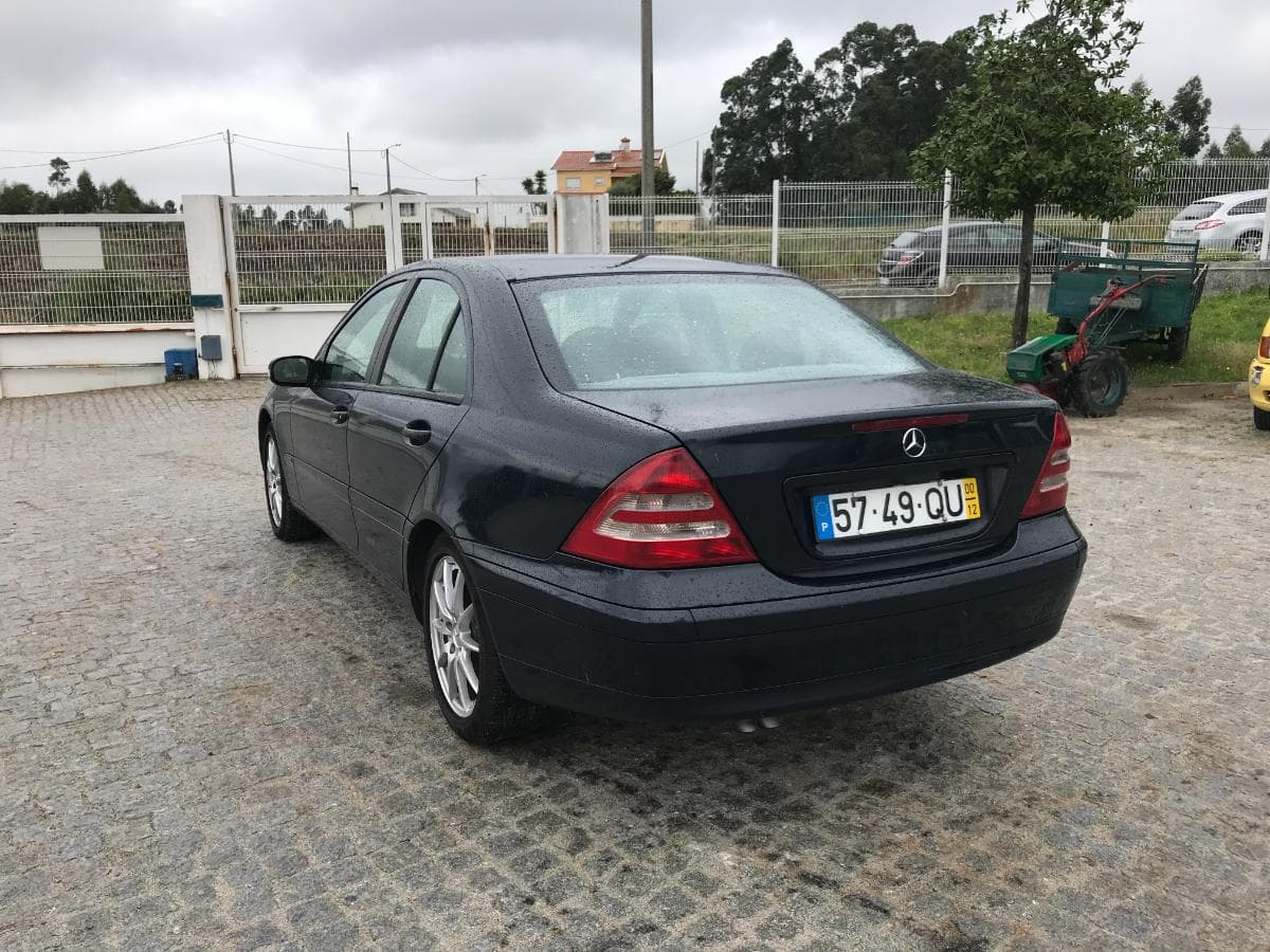 Mercedes-Benz C200 Kompressor · Ano 2000 — imagem 4