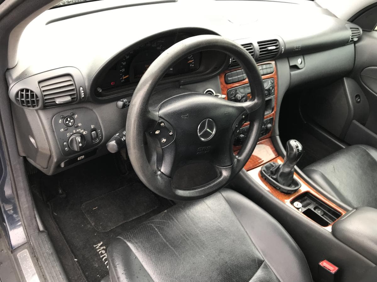 Mercedes-Benz C200 Kompressor · Ano 2000 — imagem 13