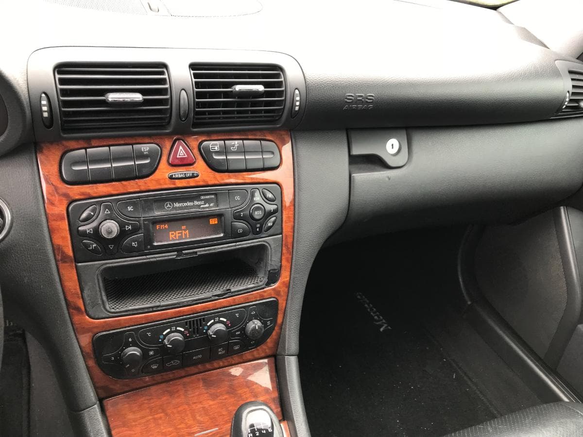 Mercedes-Benz C200 Kompressor · Ano 2000 — imagem 14