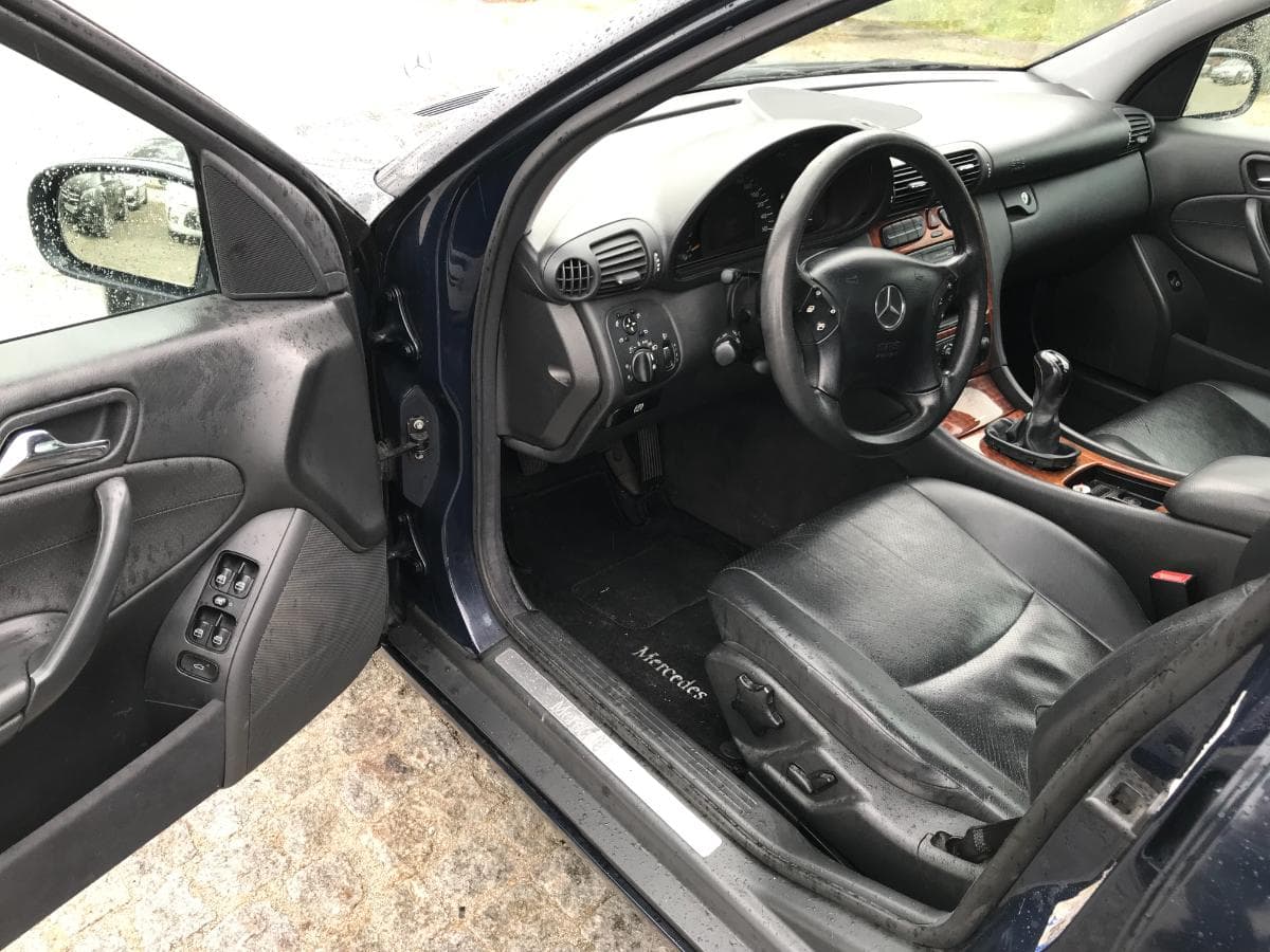 Mercedes-Benz C200 Kompressor · Ano 2000 — imagem 12