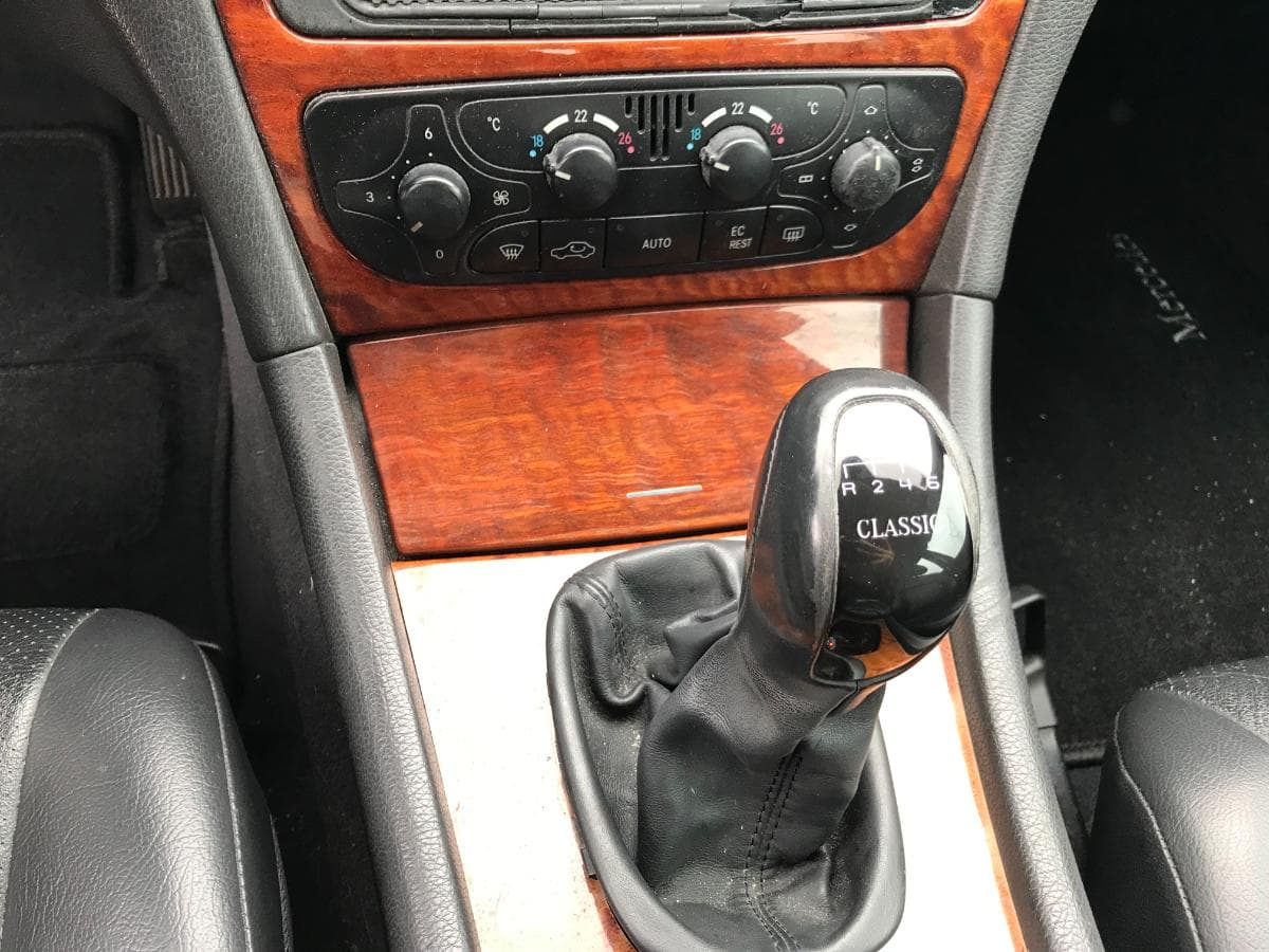 Mercedes-Benz C200 Kompressor · Ano 2000 — imagem 23