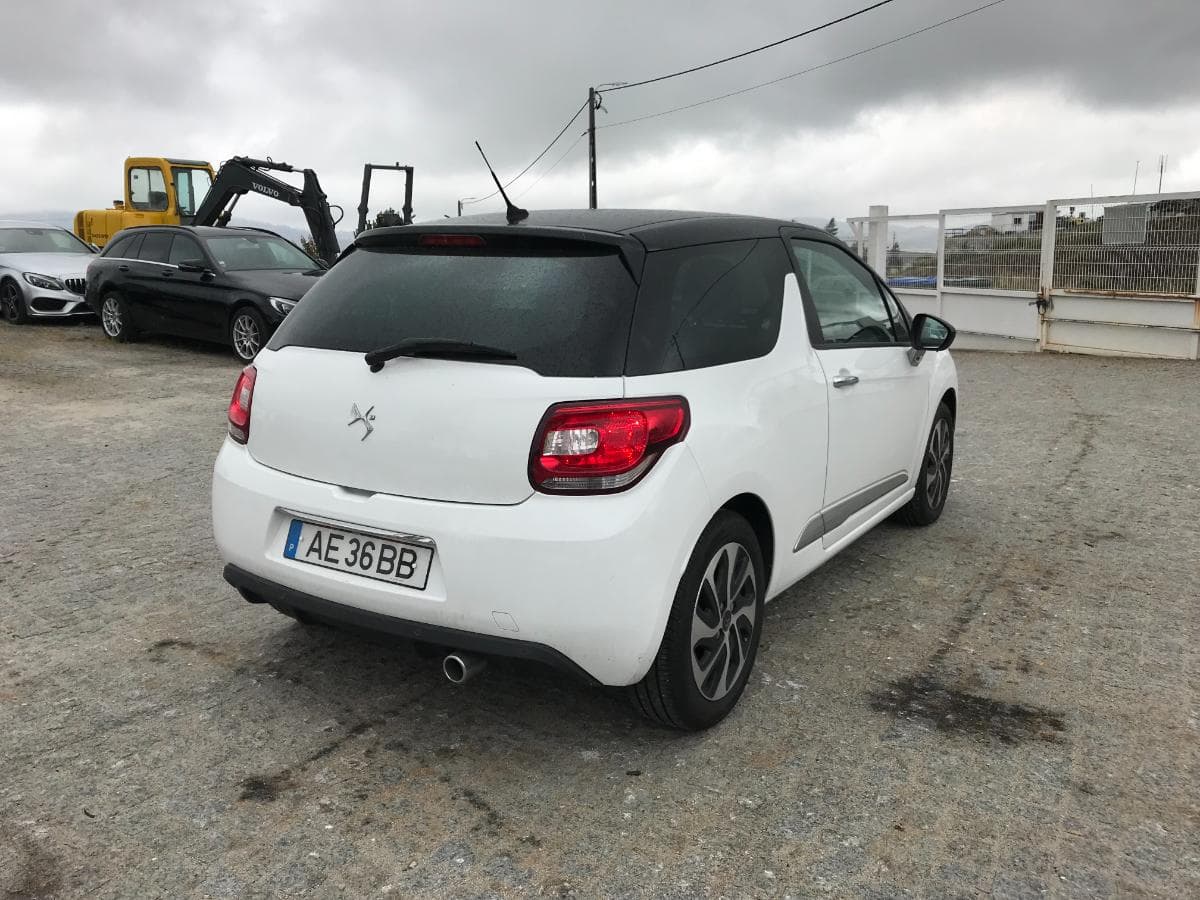 Citroën DS3 · Ano 2012 — imagem 4
