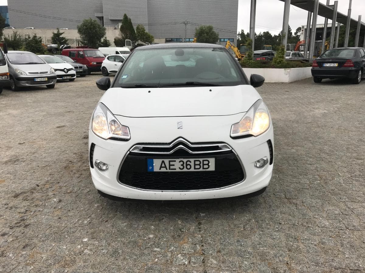 Citroën DS3 · Ano 2012 — imagem 2