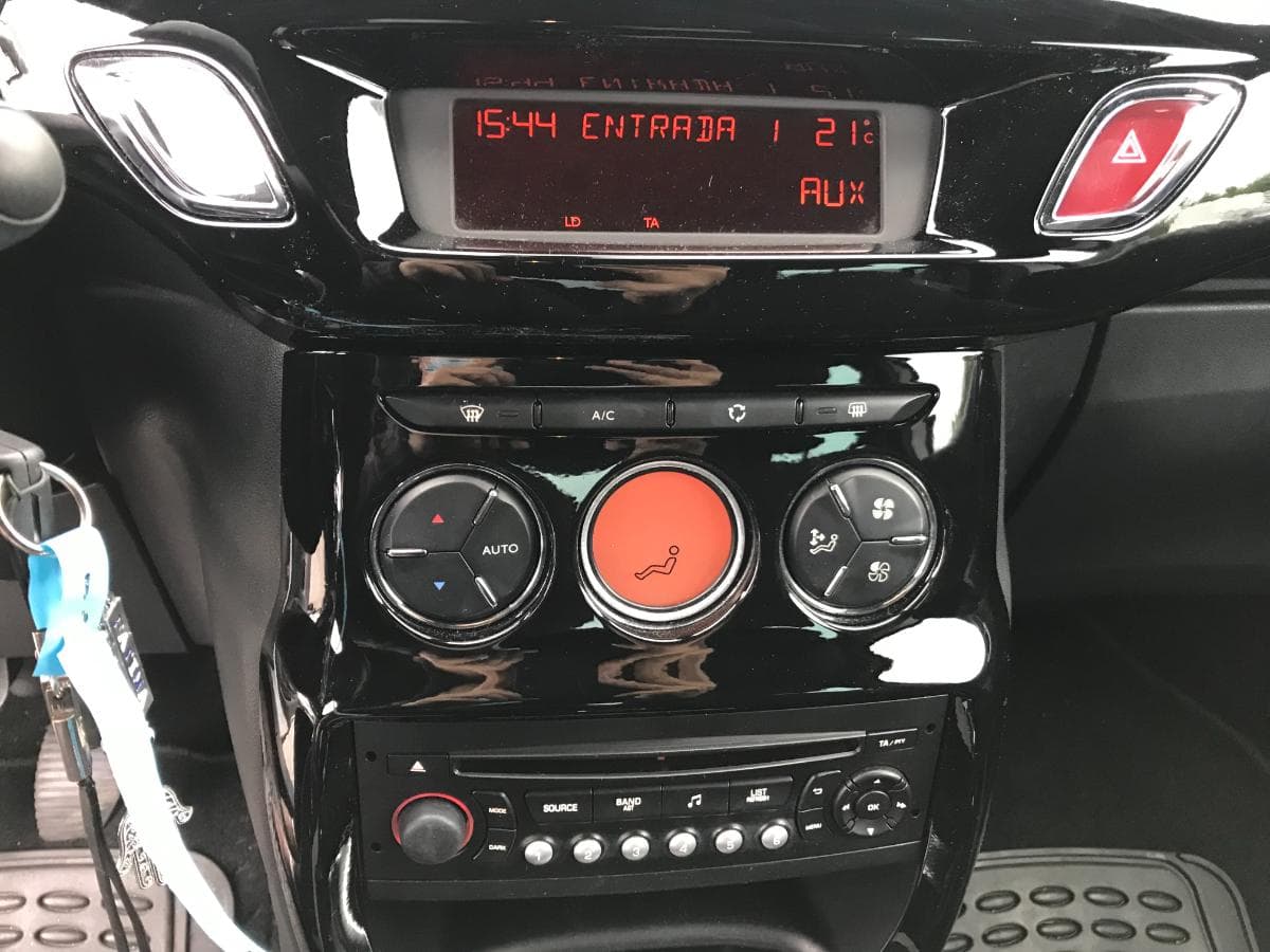 Citroën DS3 · Ano 2012 — imagem 15