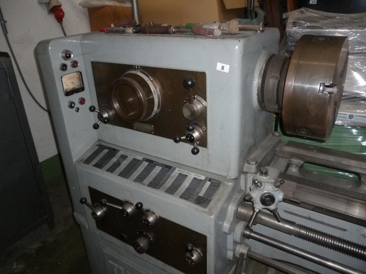 Máquina de furar de coluna + Serrote de disco + Torno mecânico + Esmeril — imagen 11