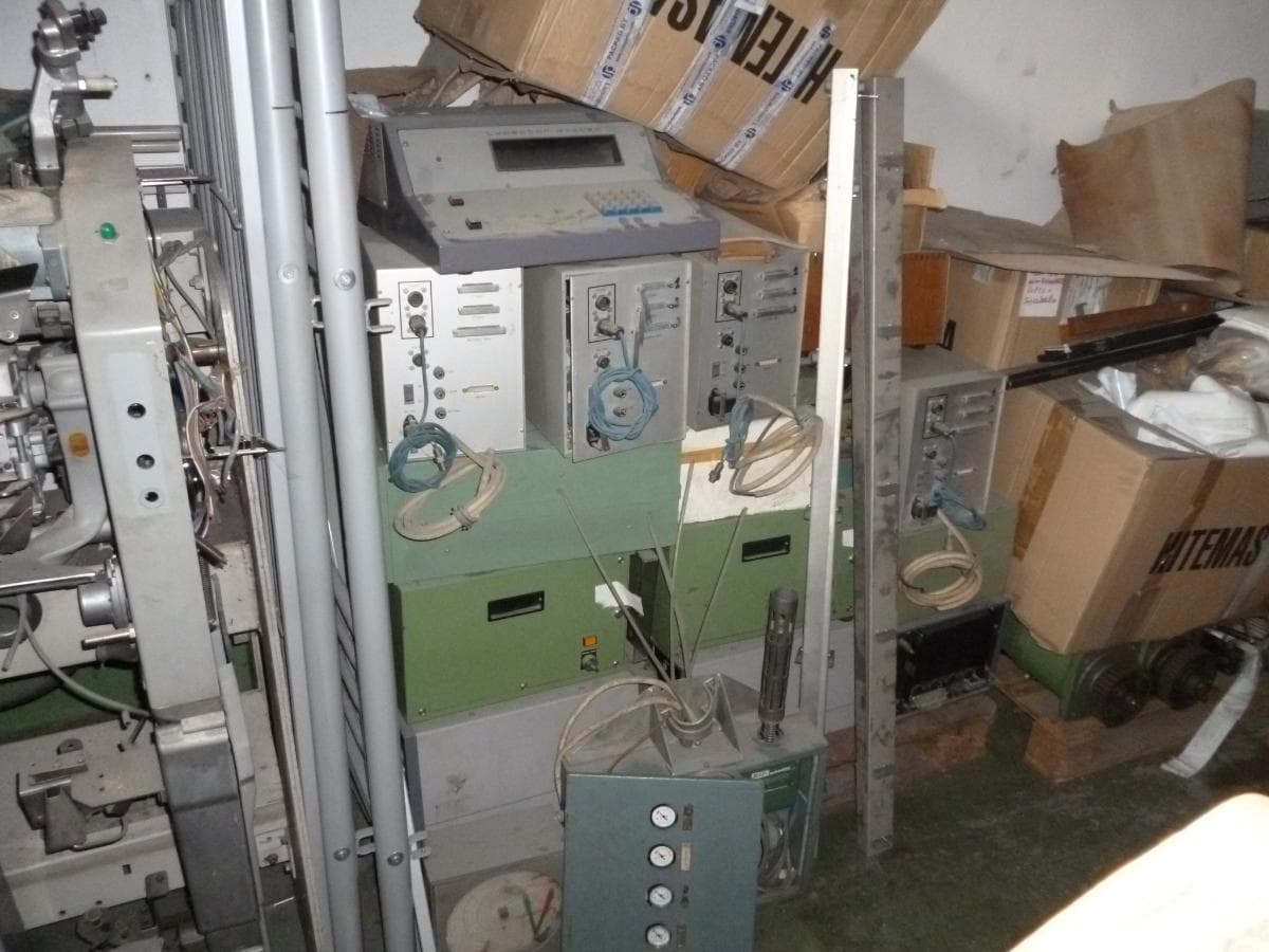 Equipamiento de Oficina + Varios — imagen 21