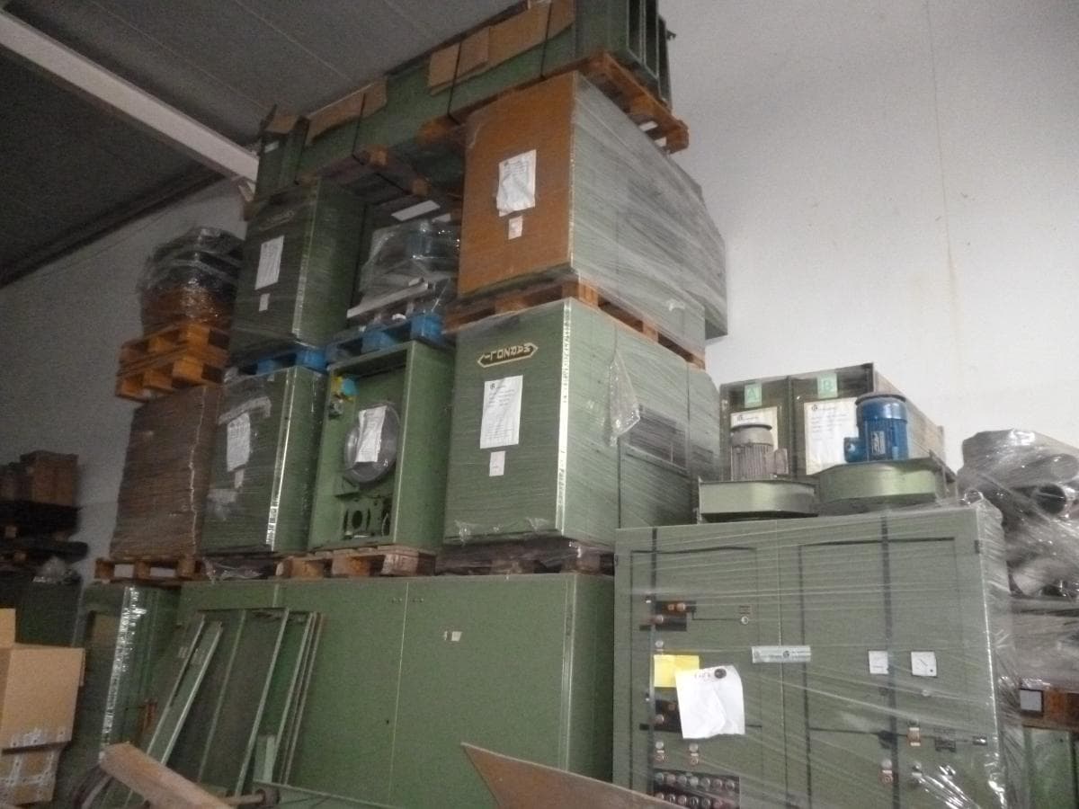 Equipamiento de Oficina + Varios — imagen 13