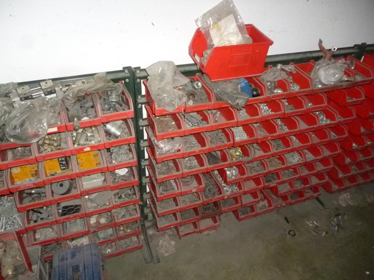 Equipamiento de Oficina + Varios — imagen 32