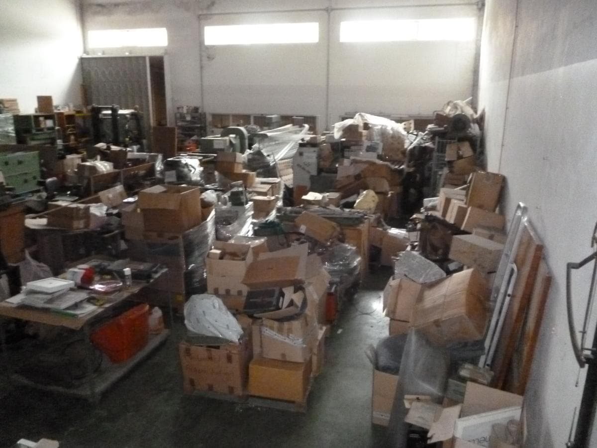 Equipamiento de Oficina + Varios — imagen 33