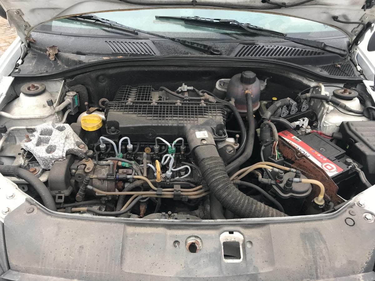 Renault Clio 1.5 DCI — image 10