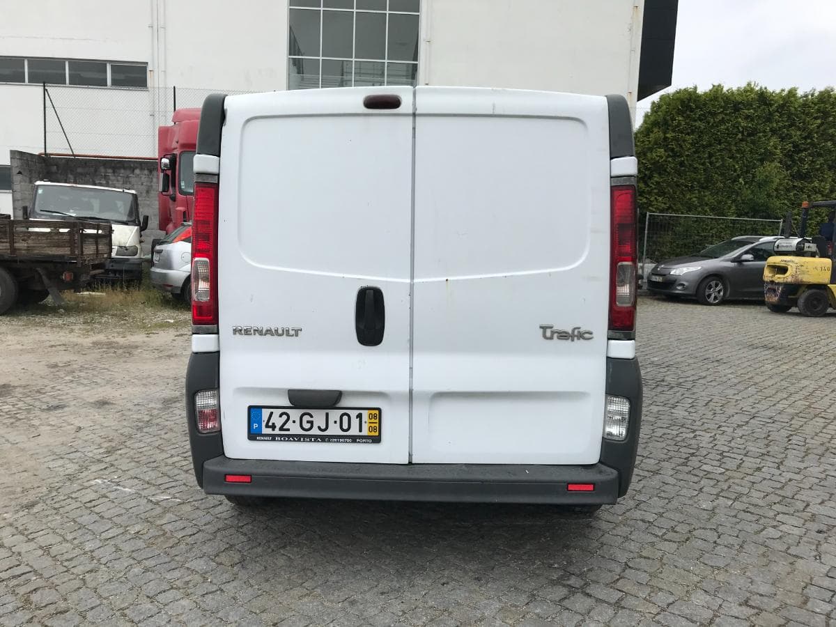 Renault Trafic 2.0 DCI — image 5