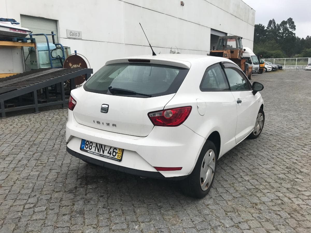 Seat Ibiza 1.6 TDI · Paredes — image 4