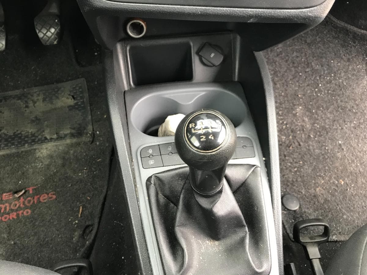 Seat Ibiza 1.6 TDI · Paredes — image 15