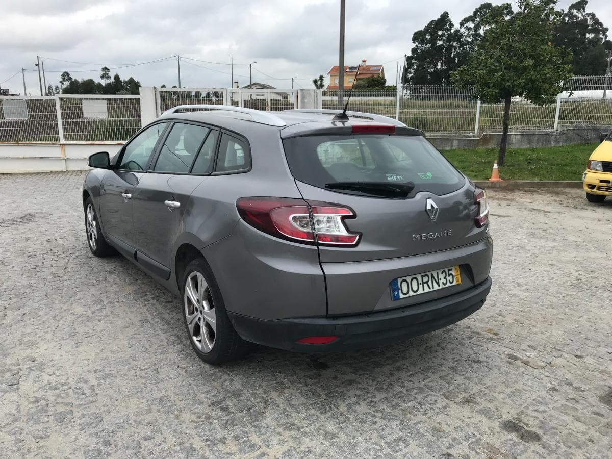 Renault Mégane 1.5 DCI · Ano 2011 — imagem 6