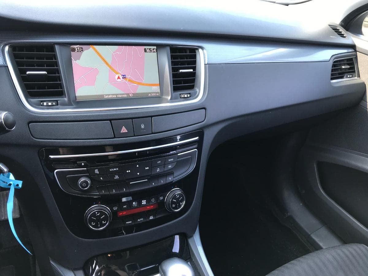 Peugeot 508 SW 1.6 HDI · Ano 2012 — image 18