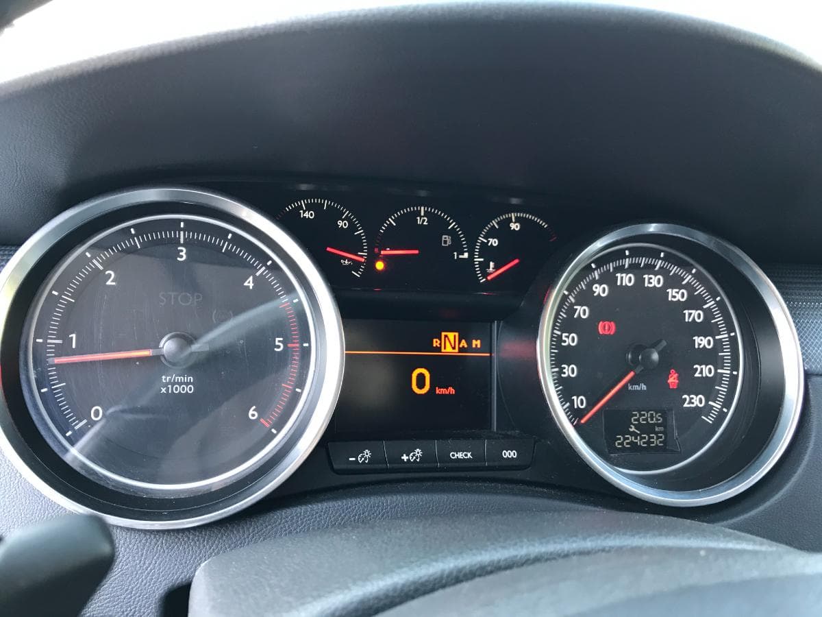 Peugeot 508 SW 1.6 HDI · Ano 2012 — image 19