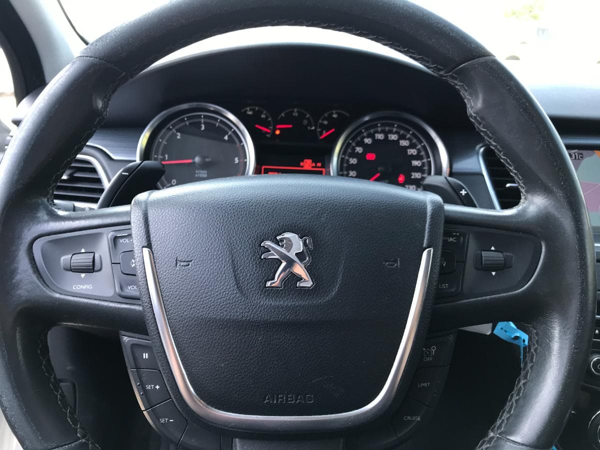 Peugeot 508 SW 1.6 HDI · Ano 2012 — image 22