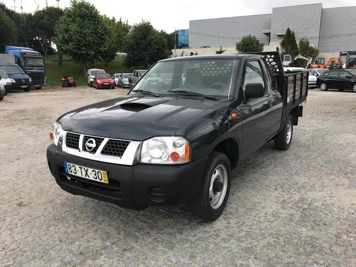 Nissan Pick Up 2.5 Di · Ano 2003 — imagem 3
