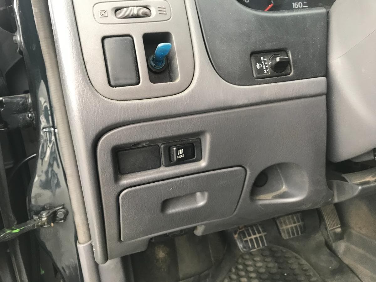 Nissan Pick Up 2.5 Di · Ano 2003 — imagem 17