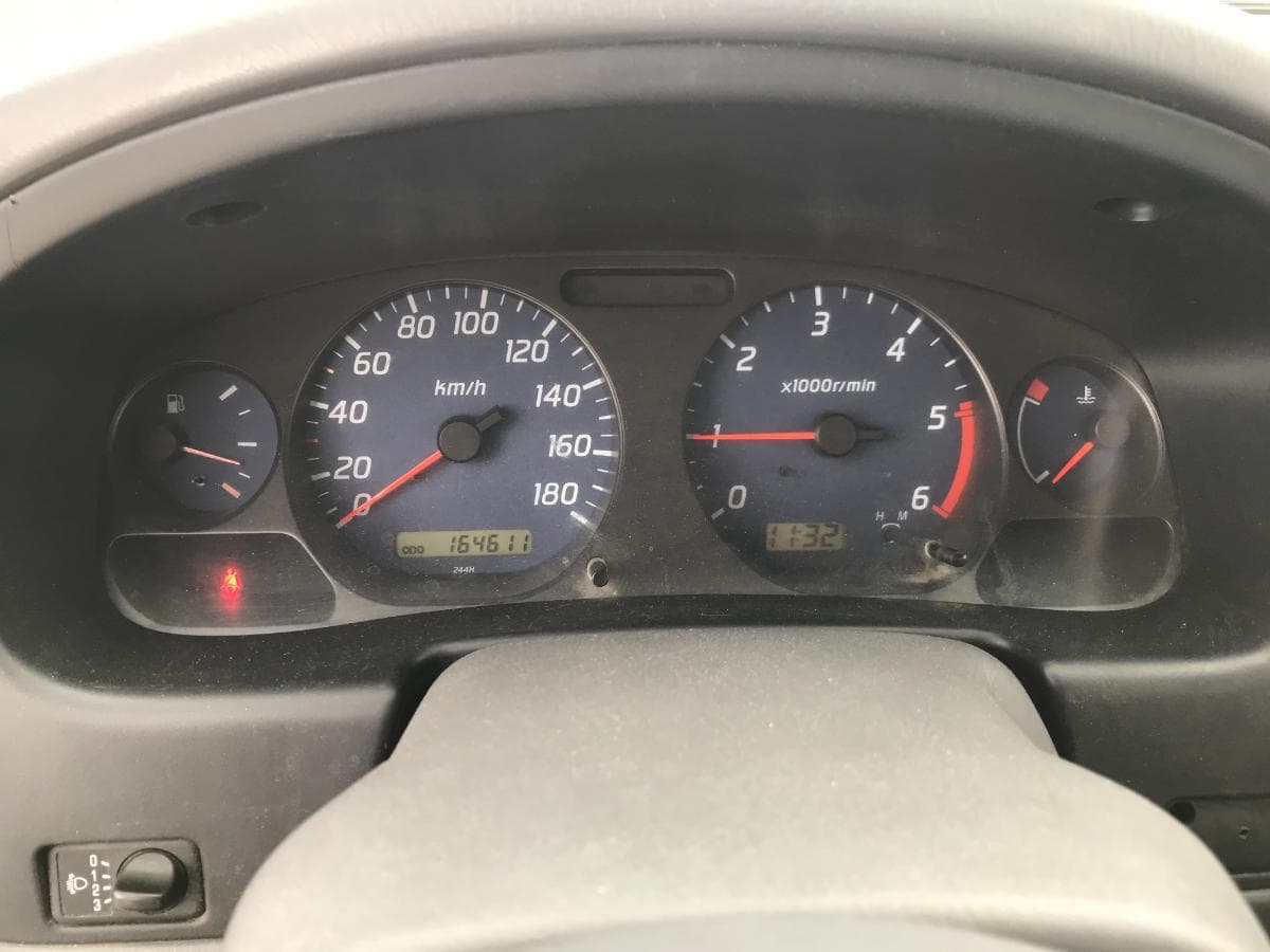 Nissan Pick Up 2.5 Di · Ano 2003 — imagem 18