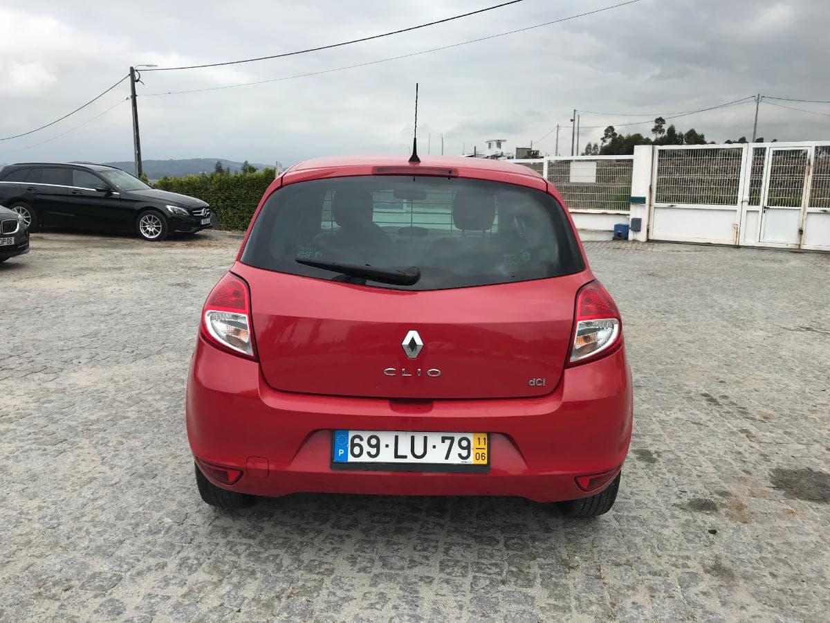 Renault Clio 1.5 DCI · Ano 2011 — imagem 5