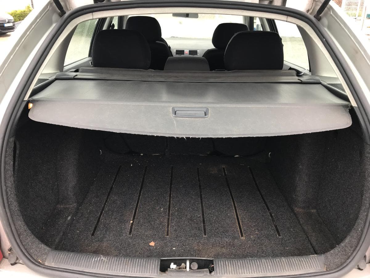 Skoda Fabia 1.2 · Ano 2004 — imagem 8