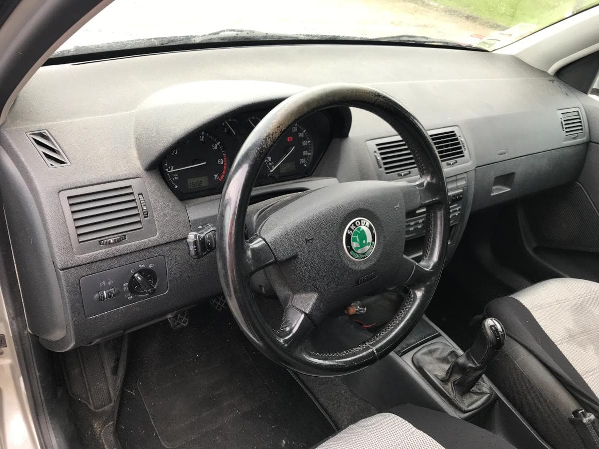 Skoda Fabia 1.2 · Ano 2004 — imagem 14