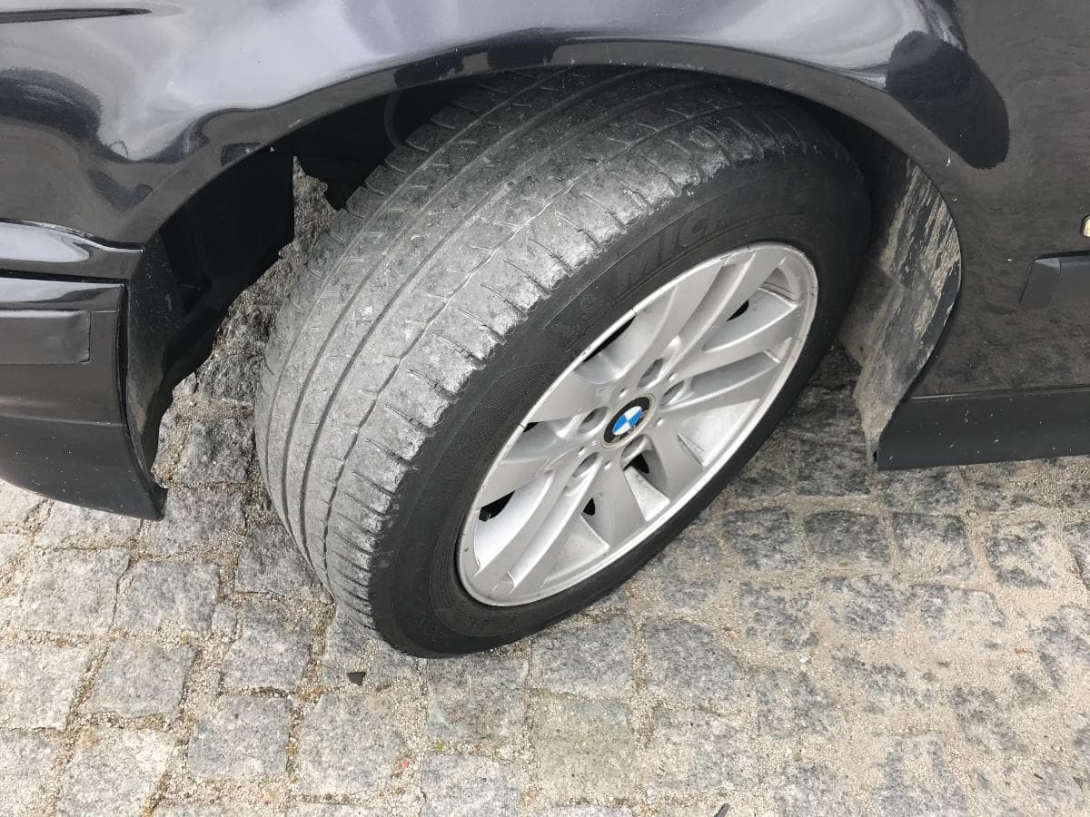 BMW 318D Touring · Ano 1998 — imagem 10