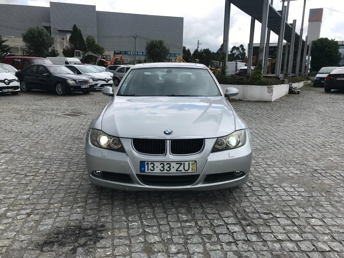 BMW 320 D · Ano 2005 — imagem 2