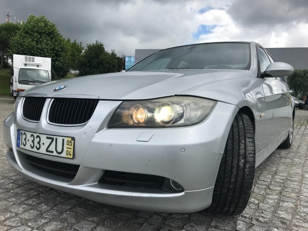 BMW 320 D · Ano 2005 — imagem 9