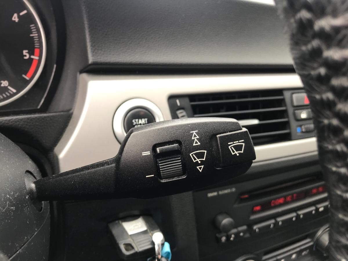 BMW 320 D · Ano 2005 — imagem 18