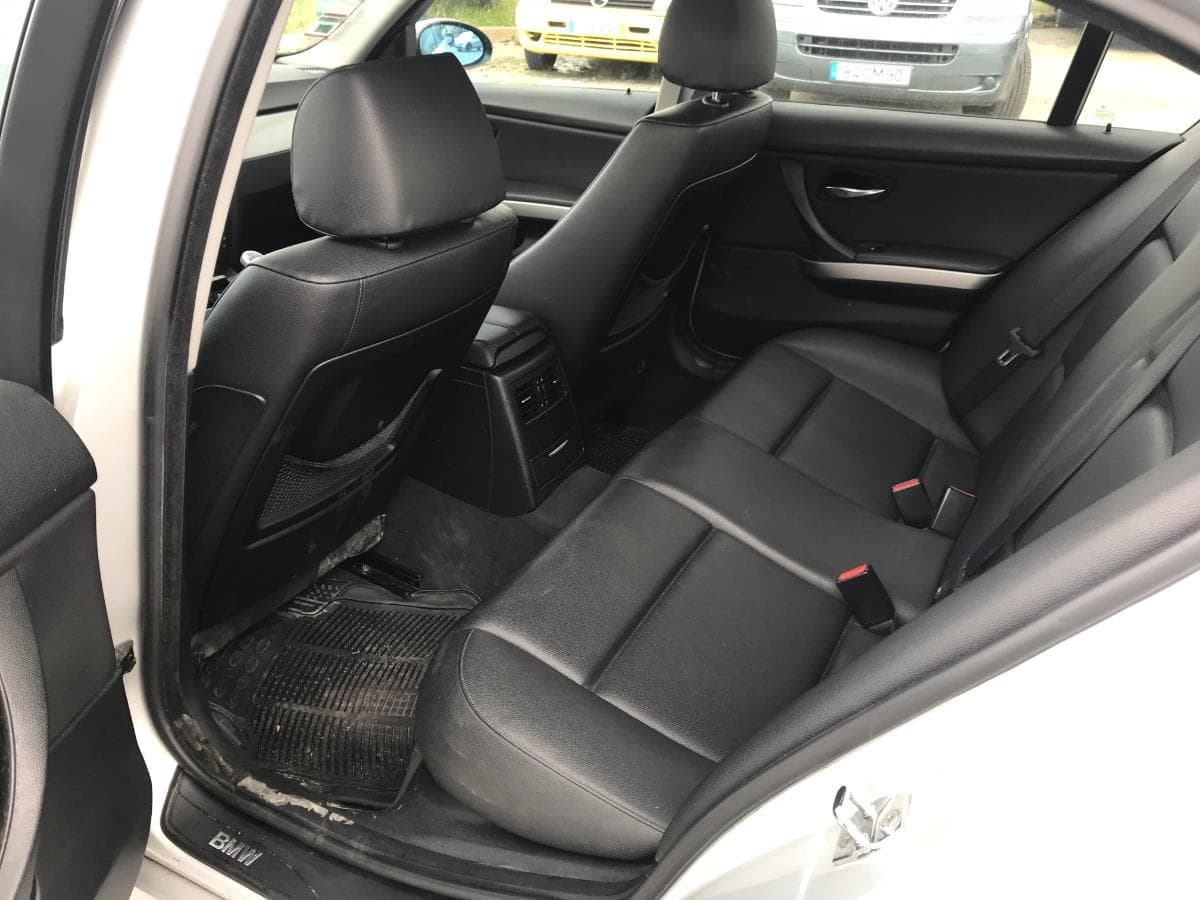 BMW 320 D · Ano 2005 — imagem 19