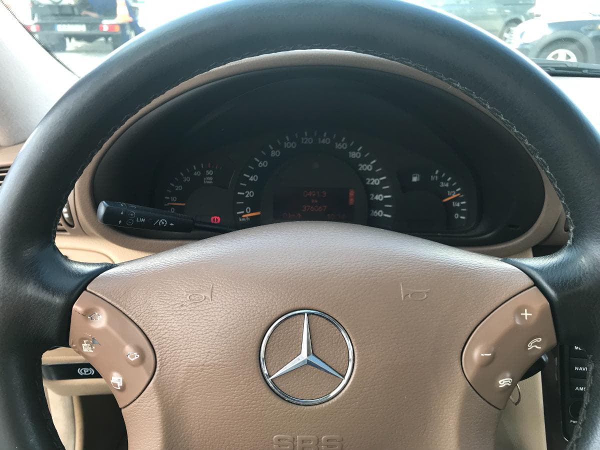 Mercedes-Benz C270 CDI · Ano 2001 — imagem 26