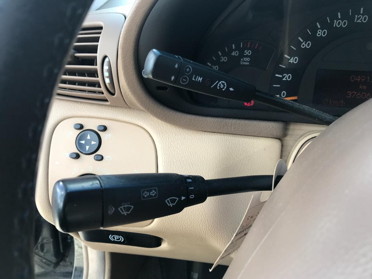 Mercedes-Benz C270 CDI · Ano 2001 — imagem 27