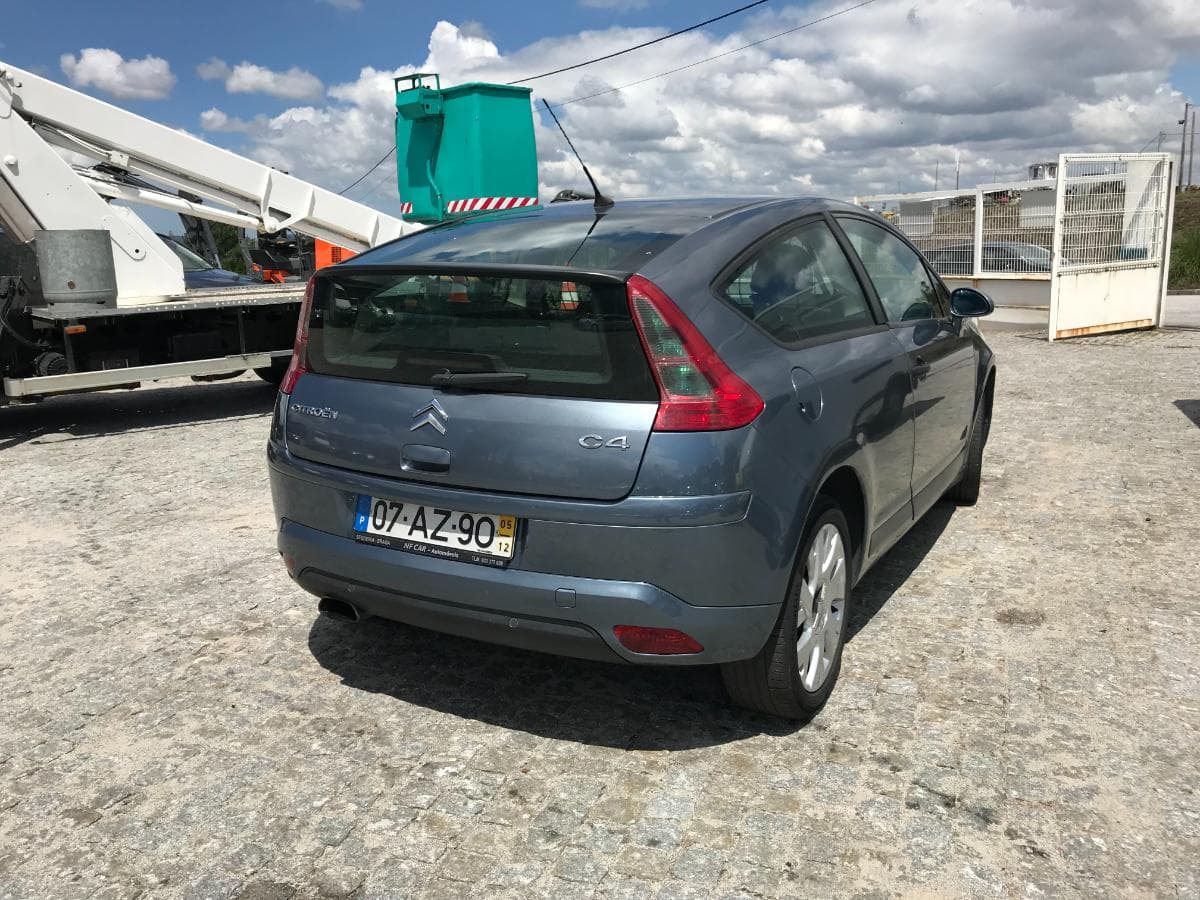 CITROËN C4 1.6 HDI · Paredes — imagem 3