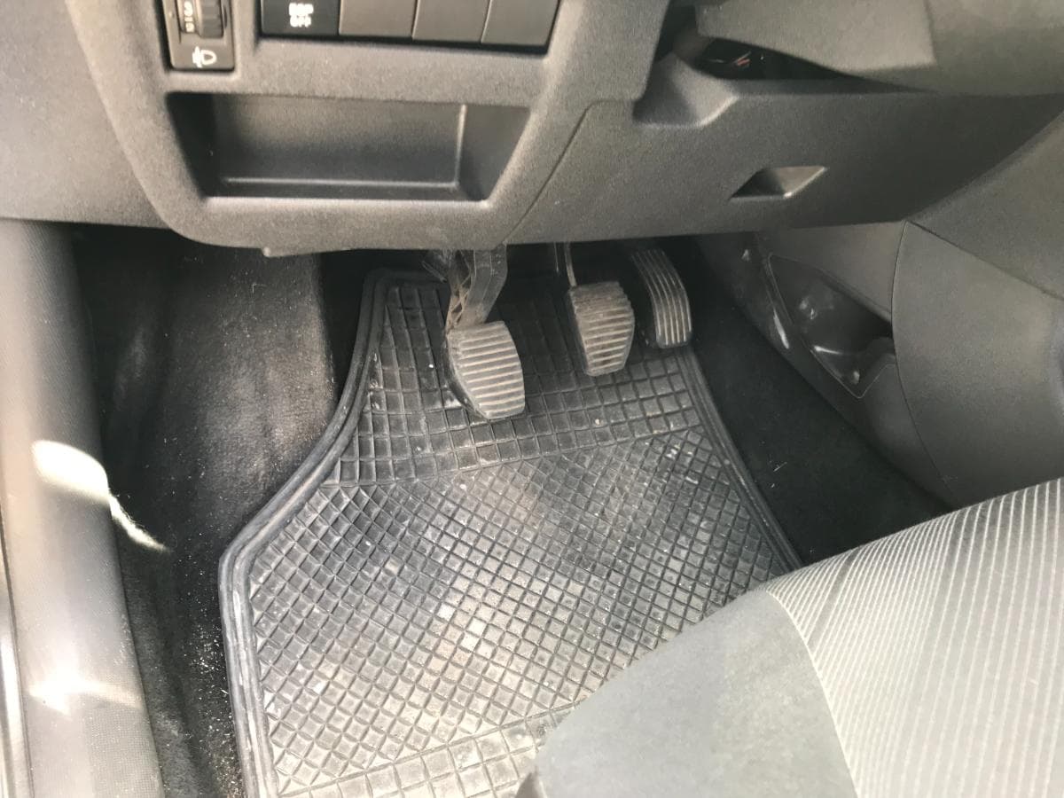 CITROËN C4 1.6 HDI · Paredes — imagem 13