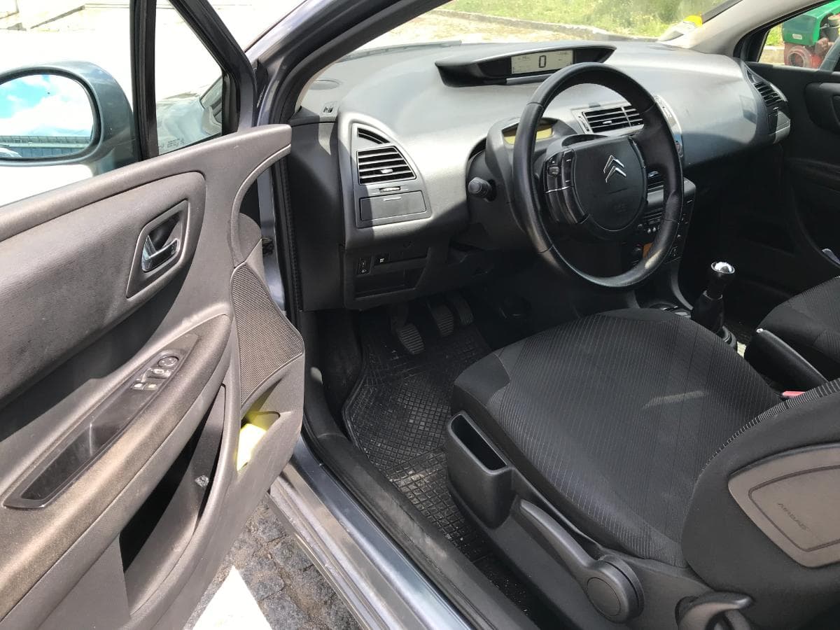 CITROËN C4 1.6 HDI · Paredes — imagem 11