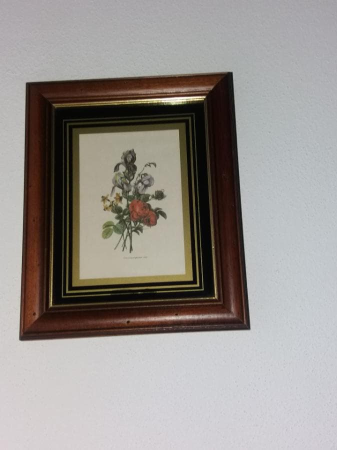 Furniture and Decoration — image 1
