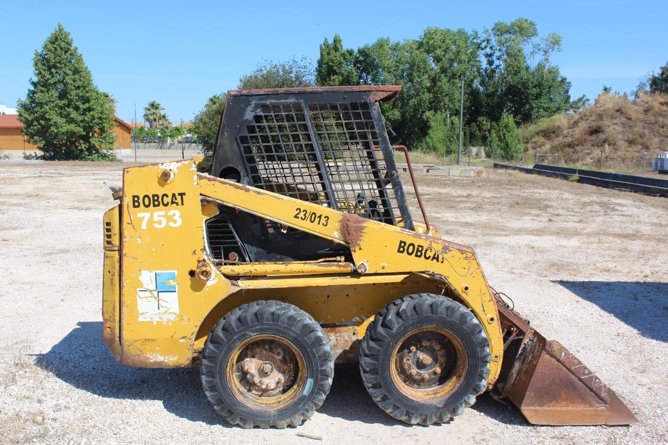 Mini-pá carregadora BOBCAT — imagem 10