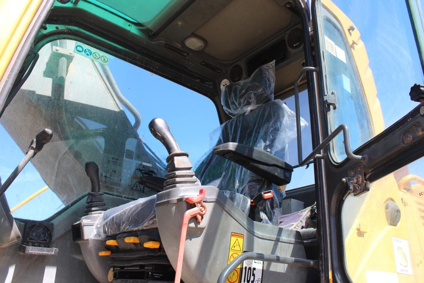 Escav. de rastos 35T - VOLVO — imagem 9
