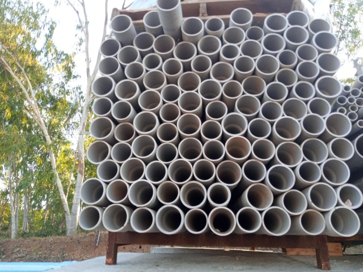 Tubos conduta PVC 3" SCH 40 rigid Max 90°  ·