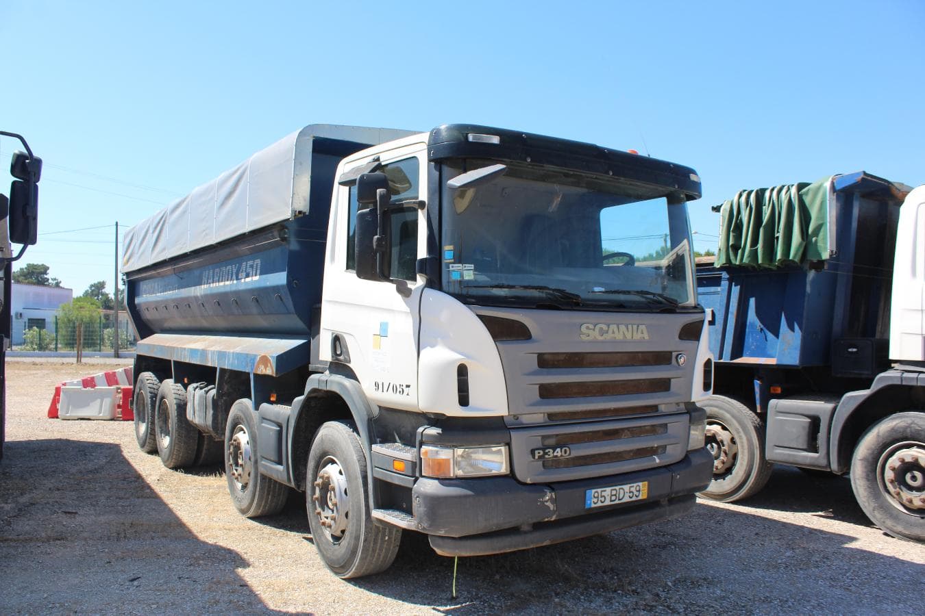 Camião Basc. 32 T (8X4) — image 2