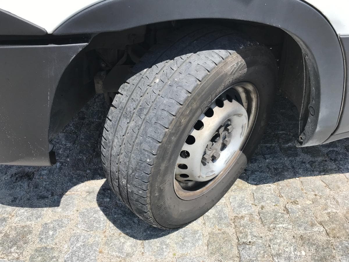 Iveco Daily 35.140 · Ano 2017 — imagem 11